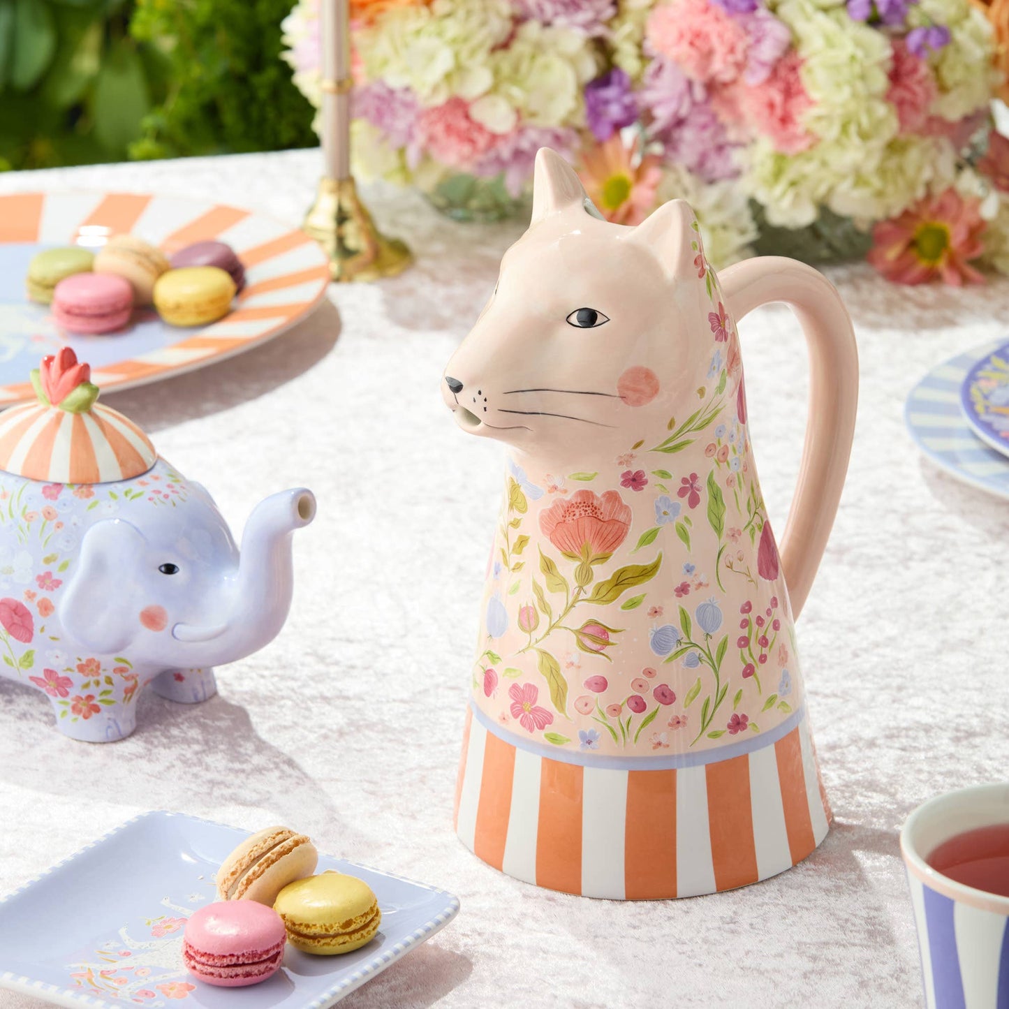 Menagerie 3-D Pitcher