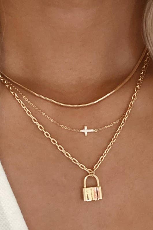 Golden Hour Lock Necklace | 40NK371