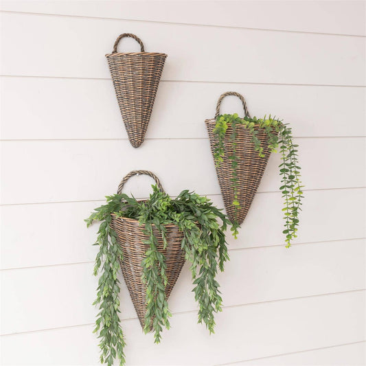 Wicker Wall Basket with Liner