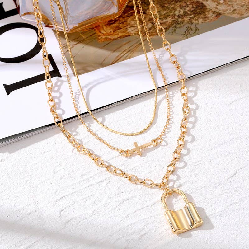Golden Hour Lock Necklace | 40NK371